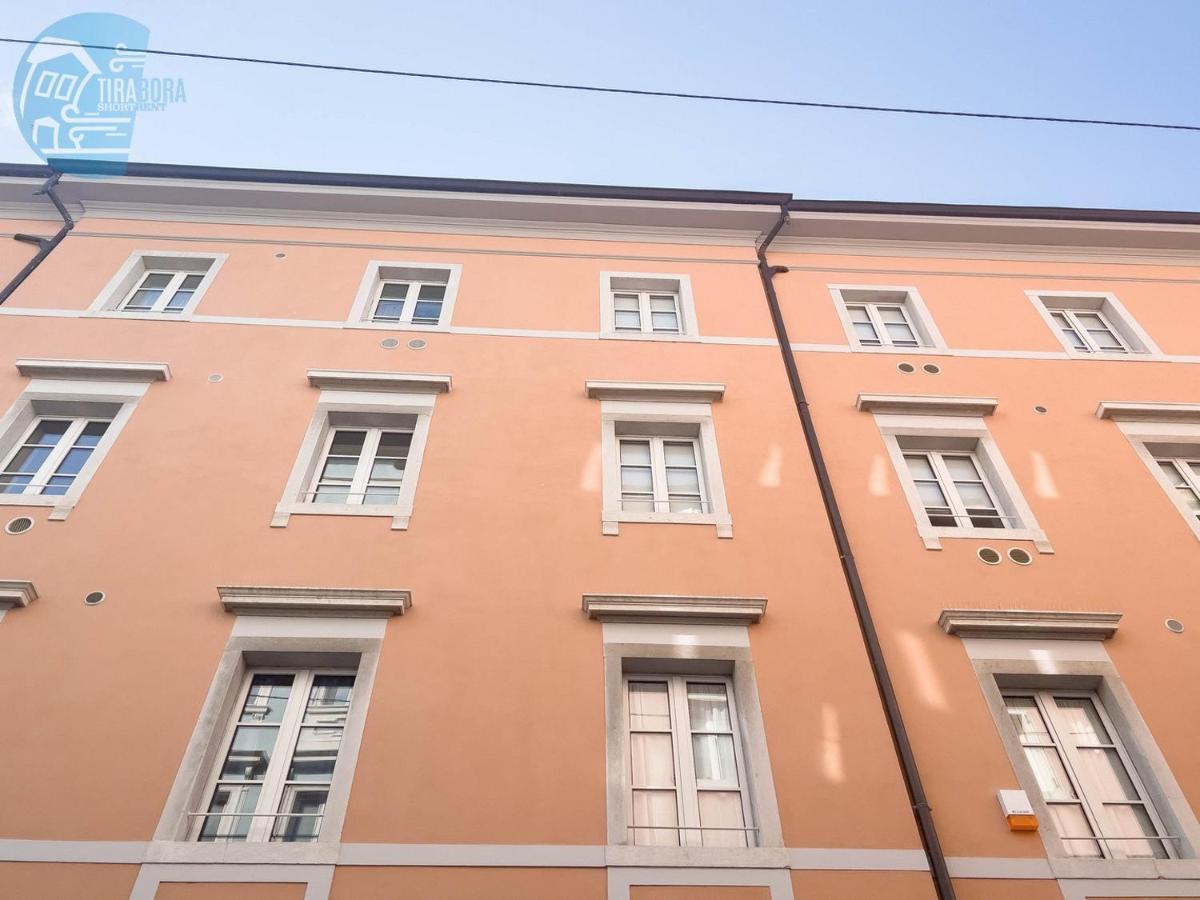 Apartmán Corridoni 2B Tirabora Short Rent Terst Exteriér fotografie